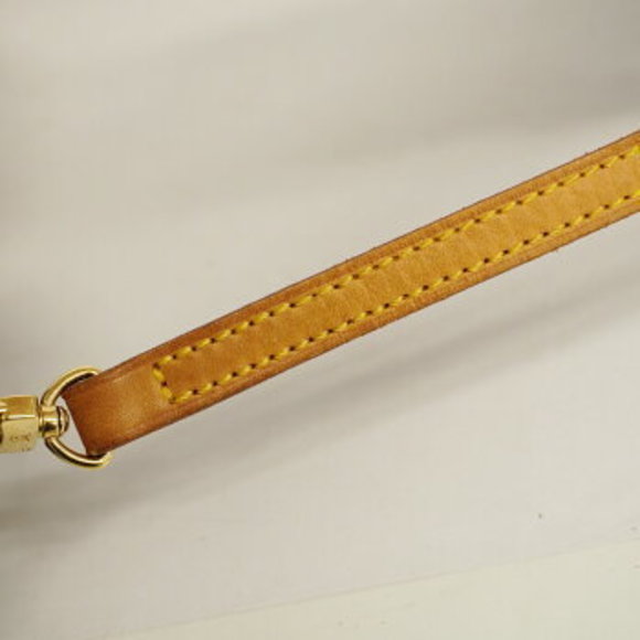 Louis Vuitton Monogram Spontini Handbag - Picture 11 of 13